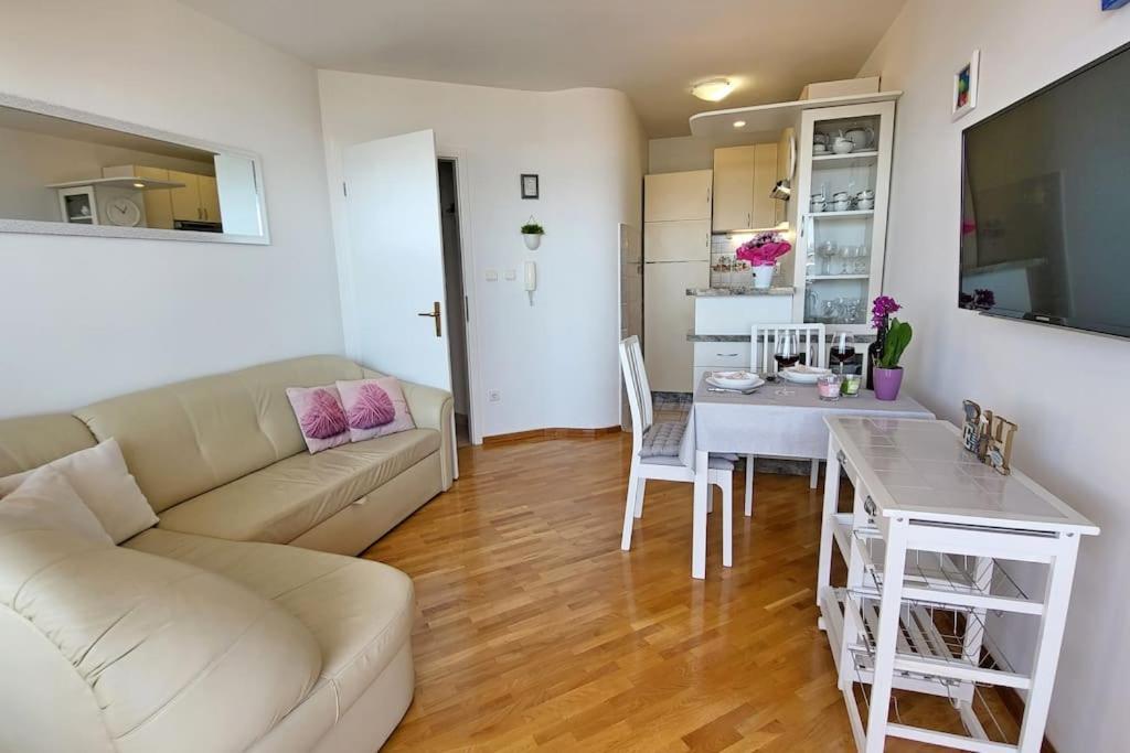 Apartment Summer Vibes Split Ngoại thất bức ảnh